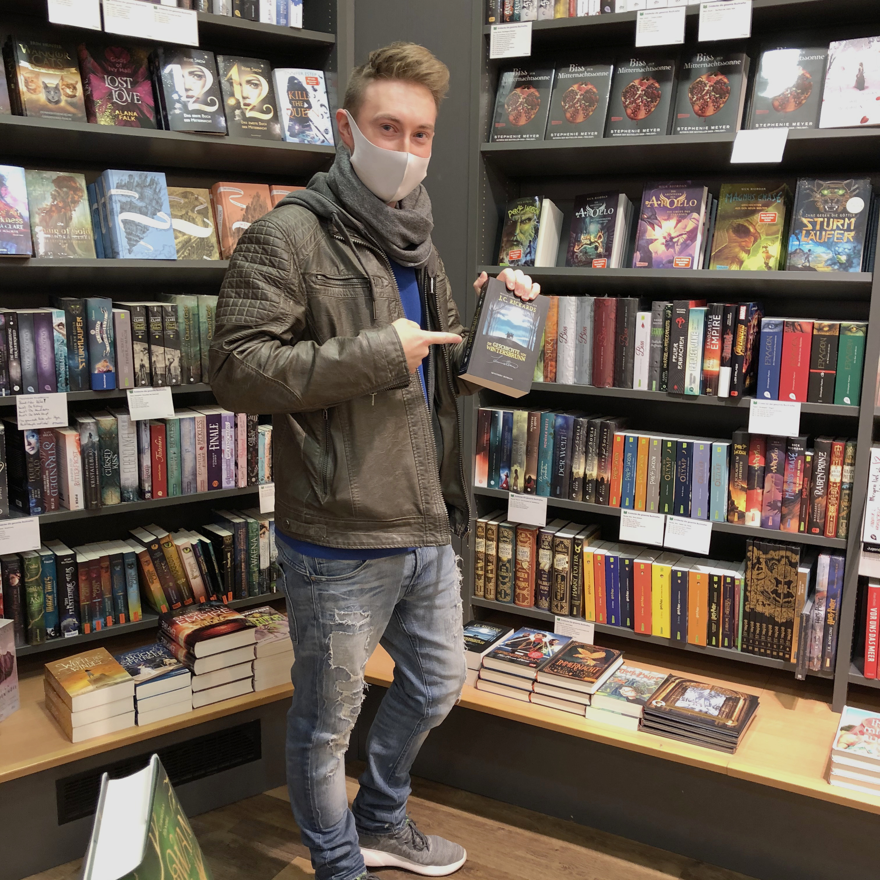 Julian Ehrgott im Buchhandel